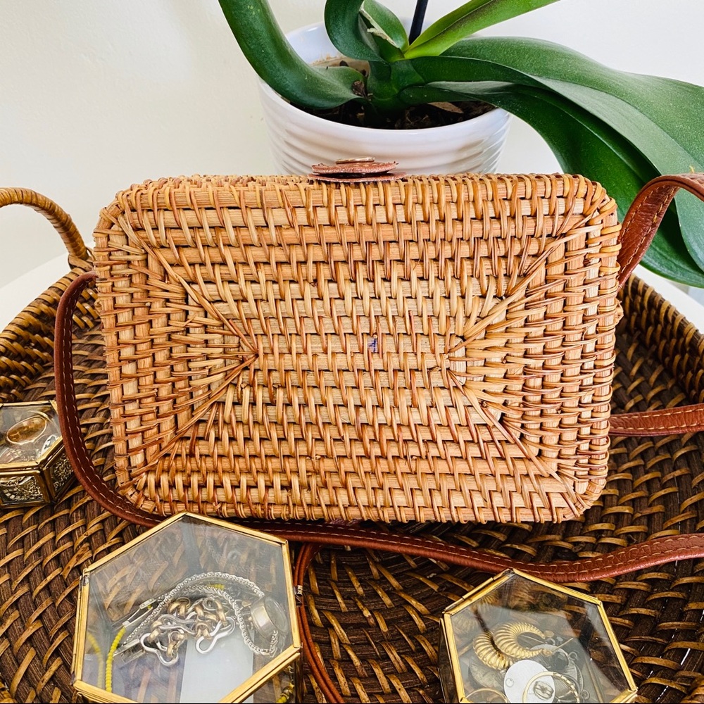 Golden Torch - Bamboo Straw Shoulder Bag - Picture 5 of 8